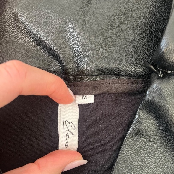 Elan Black Faux Leather Leggings Size Medium - Picture 3 of 5